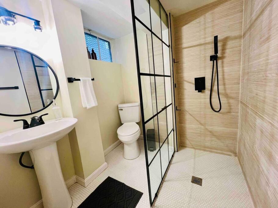 צ'בי צ'ייס Dc'S Best Location 4 Bed With Parking Walk To Metro And Nightlife Bethesda Row מראה חיצוני תמונה
