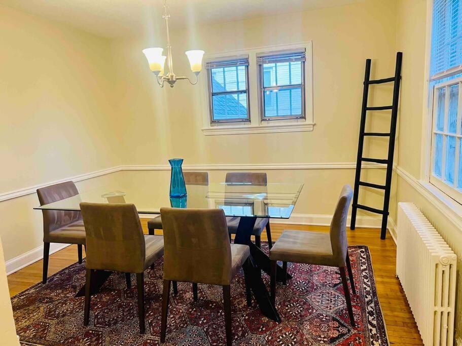 צ'בי צ'ייס Dc'S Best Location 4 Bed With Parking Walk To Metro And Nightlife Bethesda Row מראה חיצוני תמונה