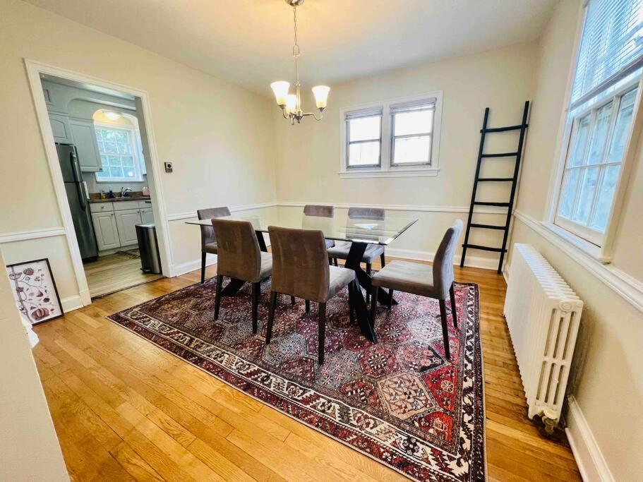 צ'בי צ'ייס Dc'S Best Location 4 Bed With Parking Walk To Metro And Nightlife Bethesda Row מראה חיצוני תמונה