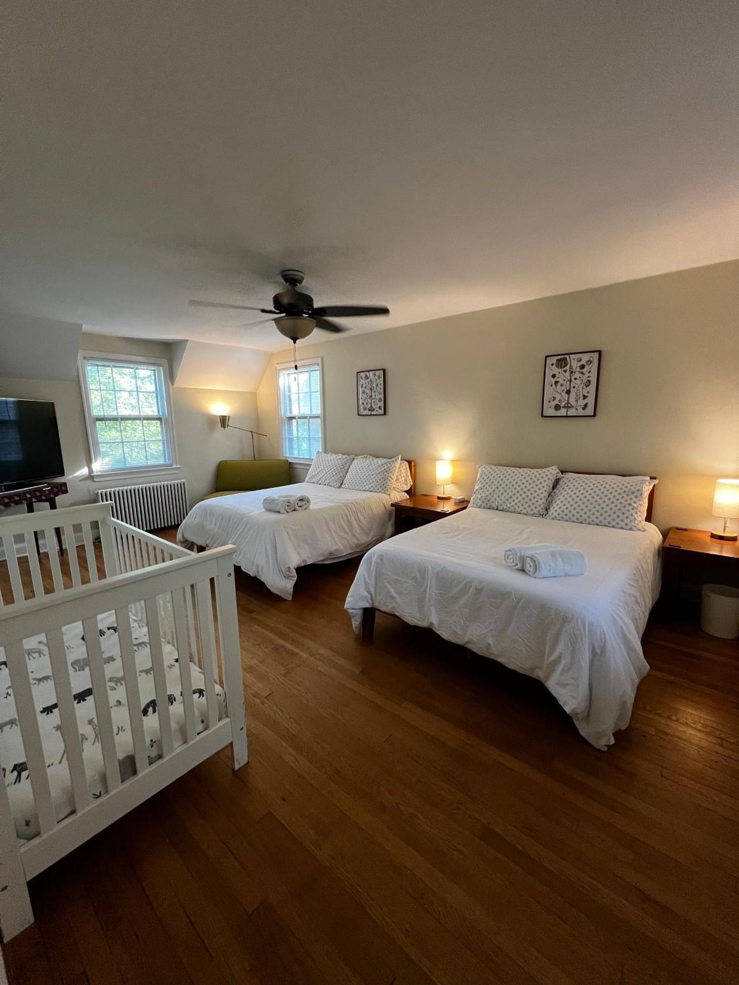 צ'בי צ'ייס Dc'S Best Location 4 Bed With Parking Walk To Metro And Nightlife Bethesda Row מראה חיצוני תמונה