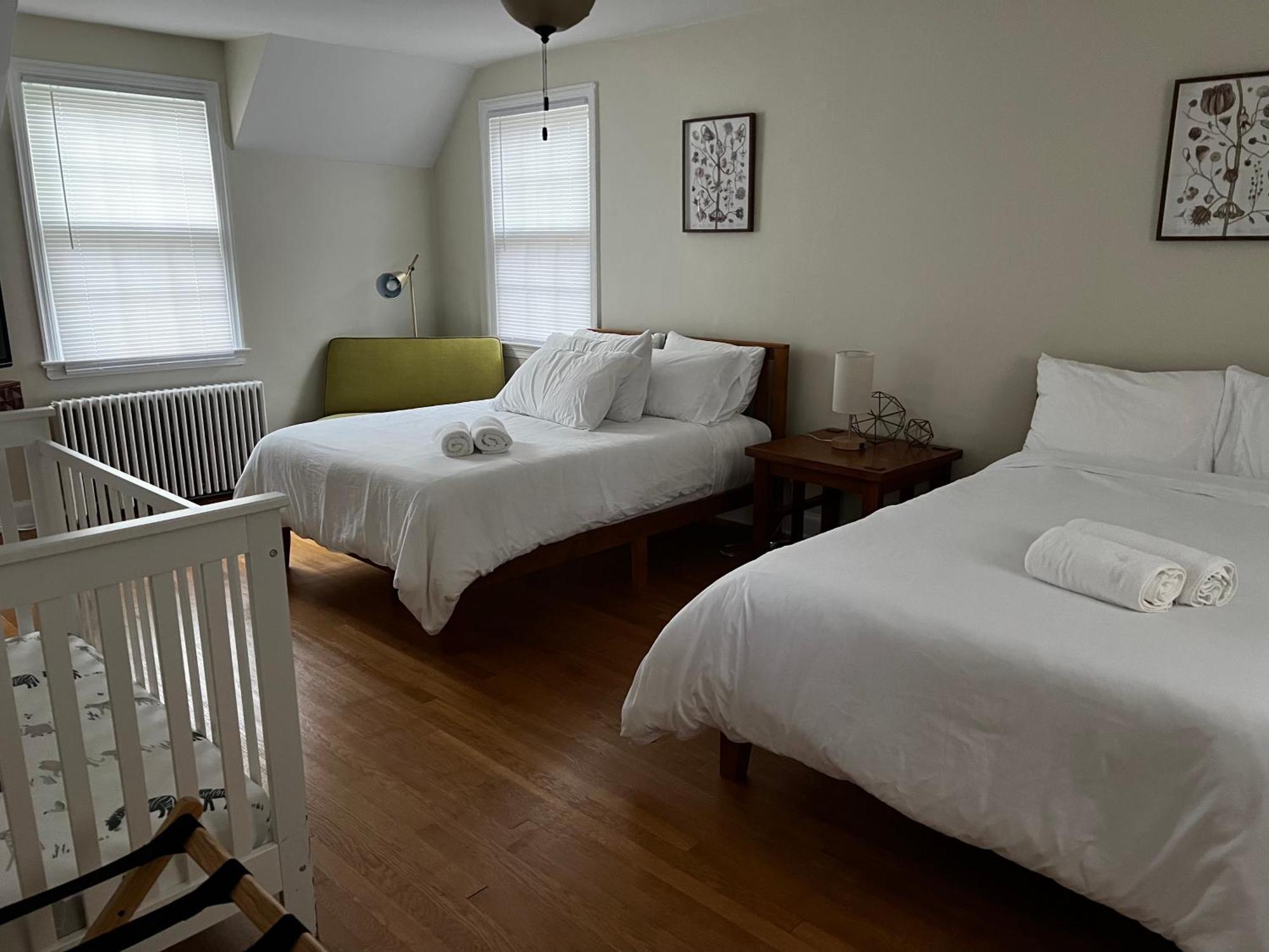 צ'בי צ'ייס Dc'S Best Location 4 Bed With Parking Walk To Metro And Nightlife Bethesda Row מראה חיצוני תמונה